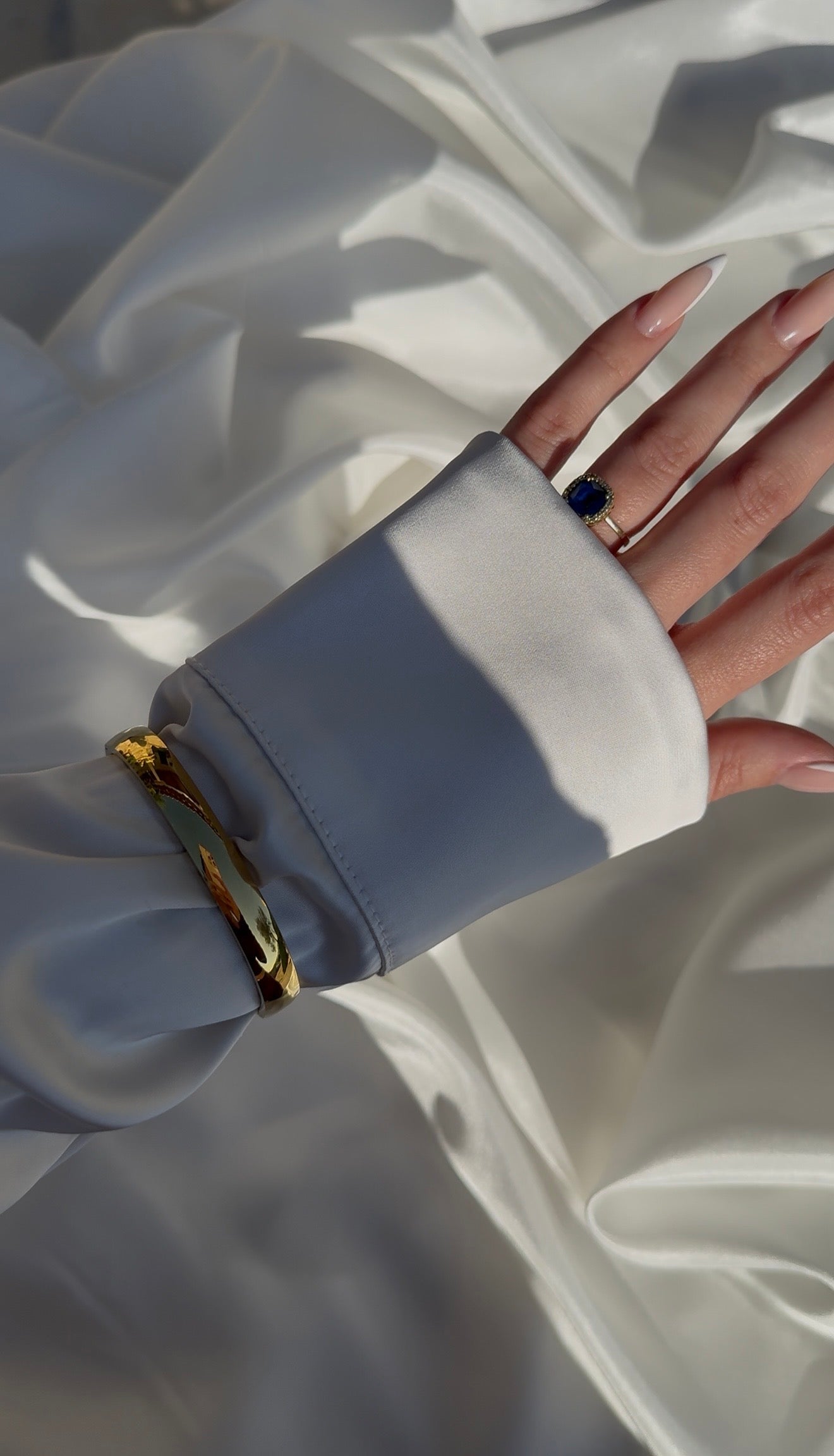 ✨ Χειροπέδα από ανοξείδωτο ατσάλι ✨