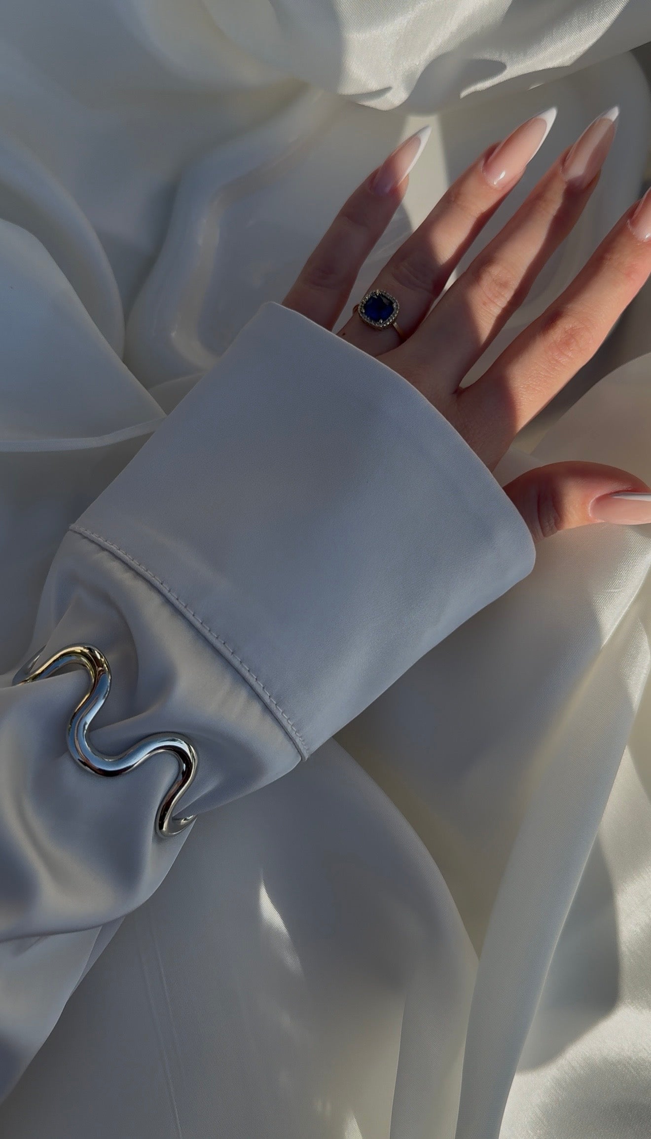 ✨ Χειροπέδα από ανοξείδωτο ατσάλι ✨