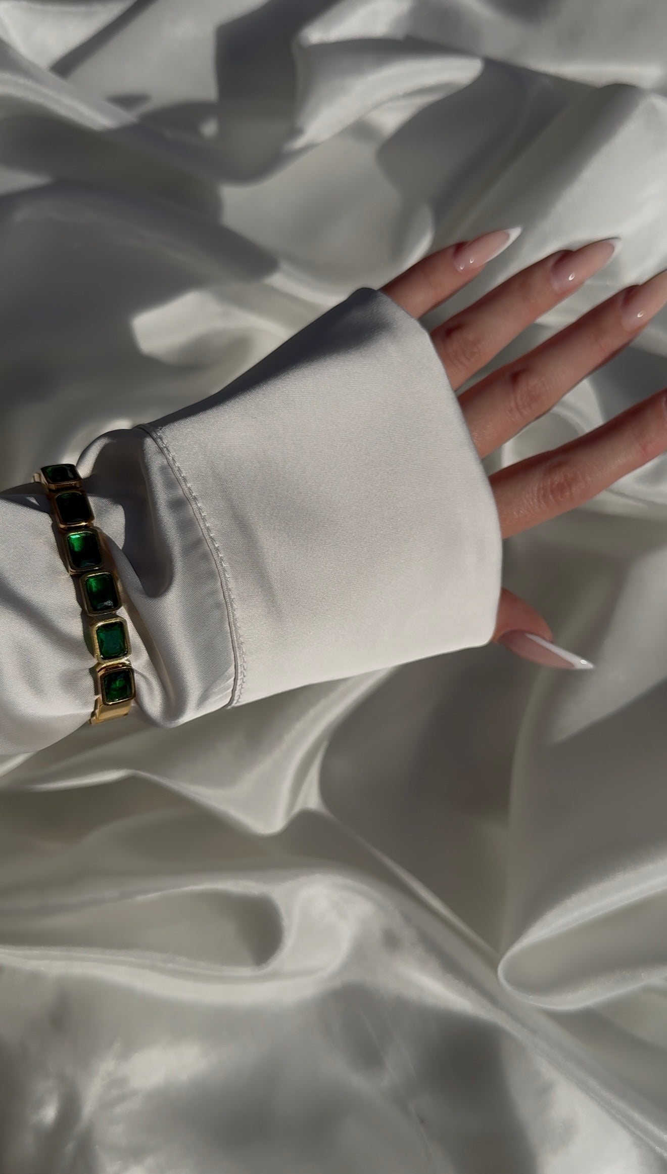 ✨ Χειροπέδα από ανοξείδωτο ατσάλι ✨