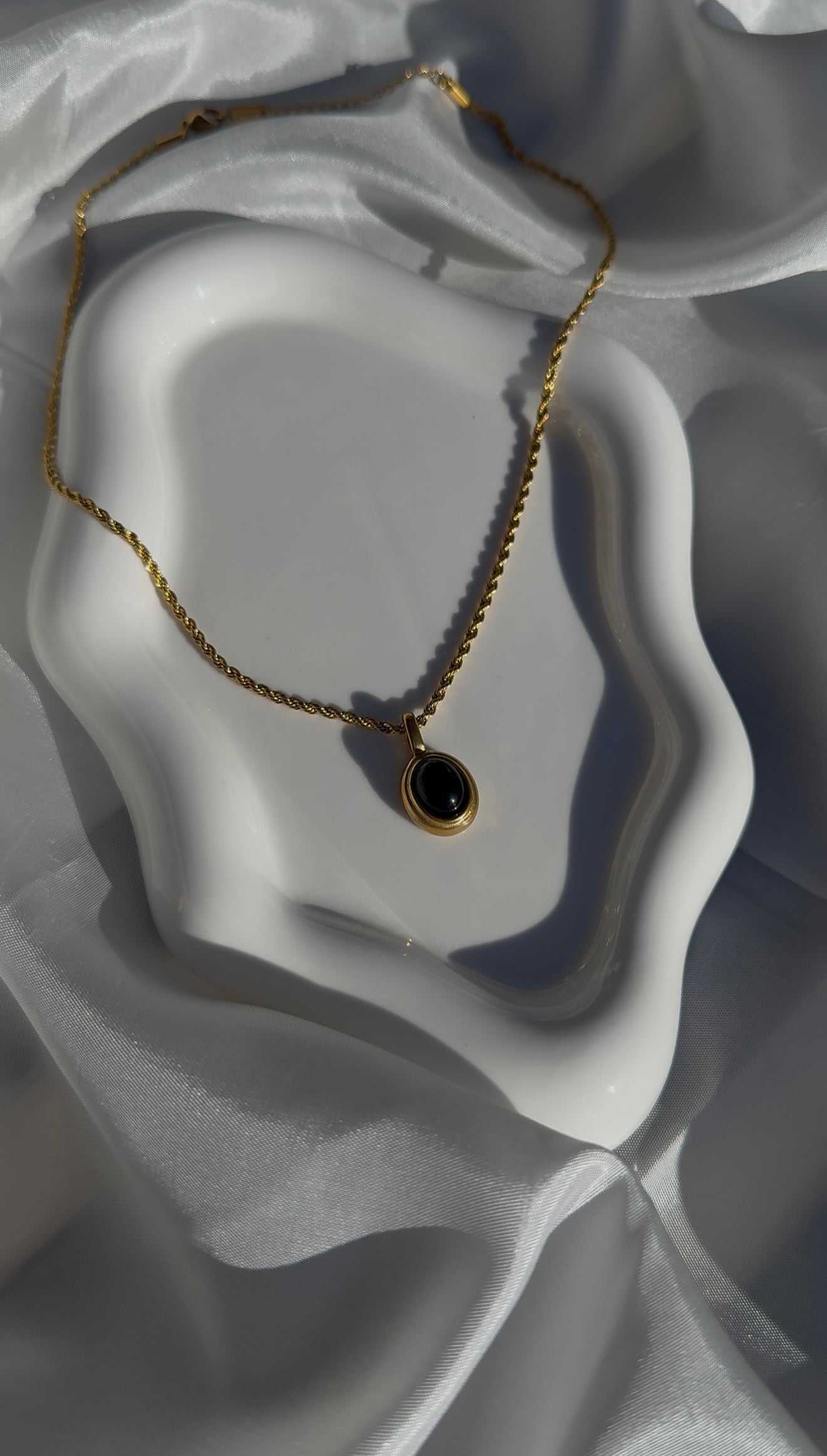 ✨ Κολιέ από ατσάλι ✨