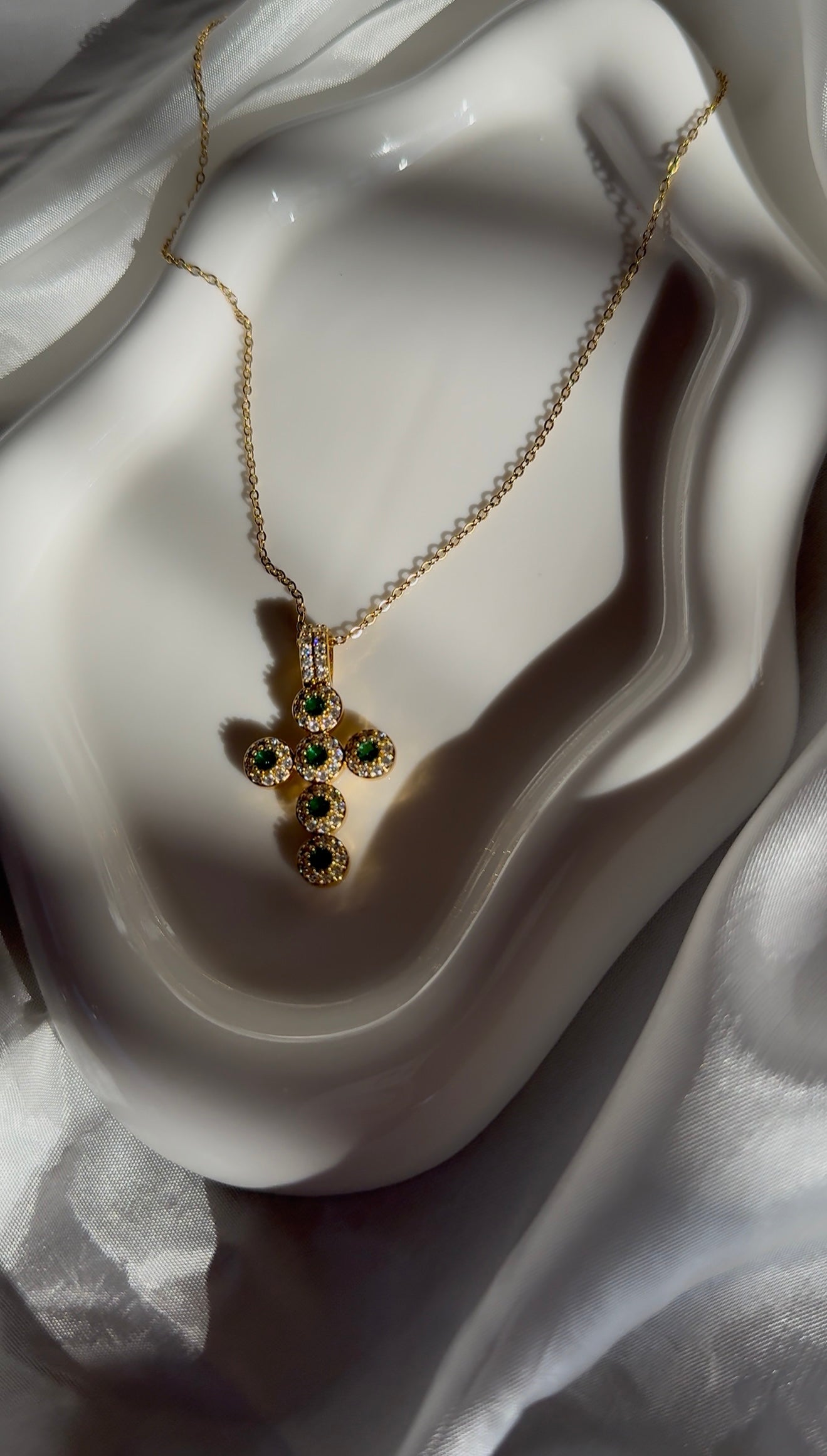 ✨Σταύρος από ατσάλι.✨￼