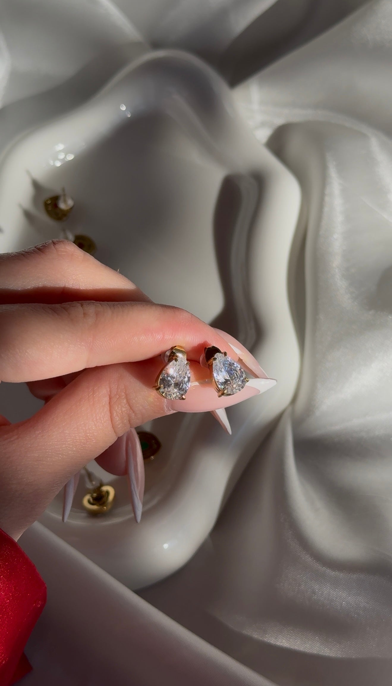 ✨Σκουλαρίκια από ατσάλι.✨￼￼