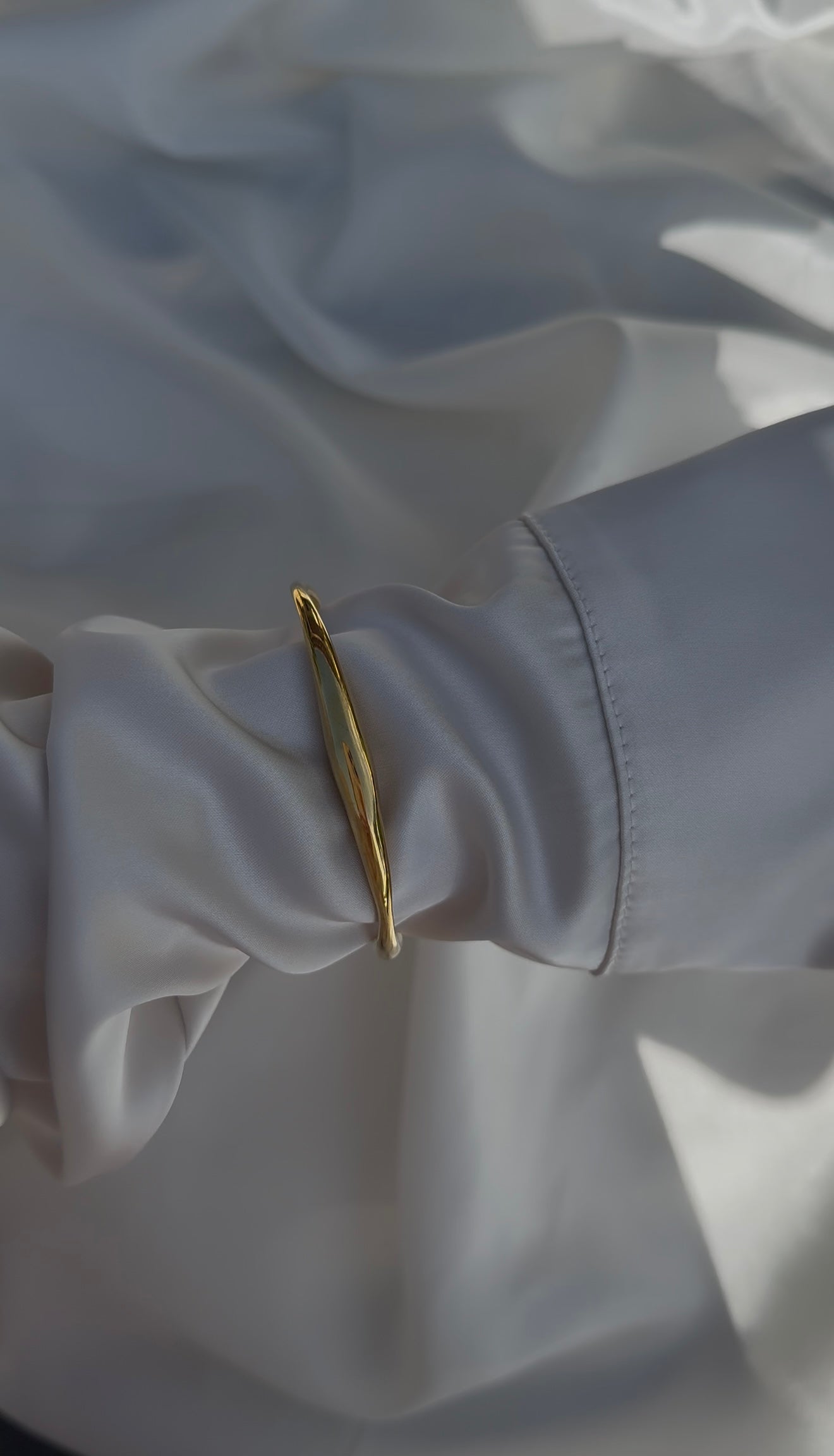 ✨Χειροπέδα από ατσάλι✨