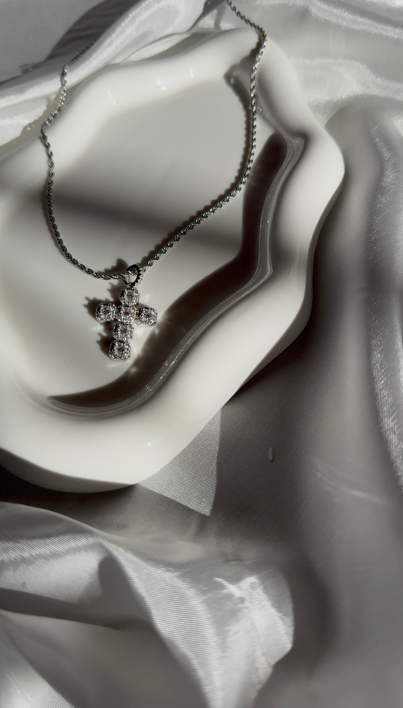 ✨Σταύρος από ατσάλι.✨￼